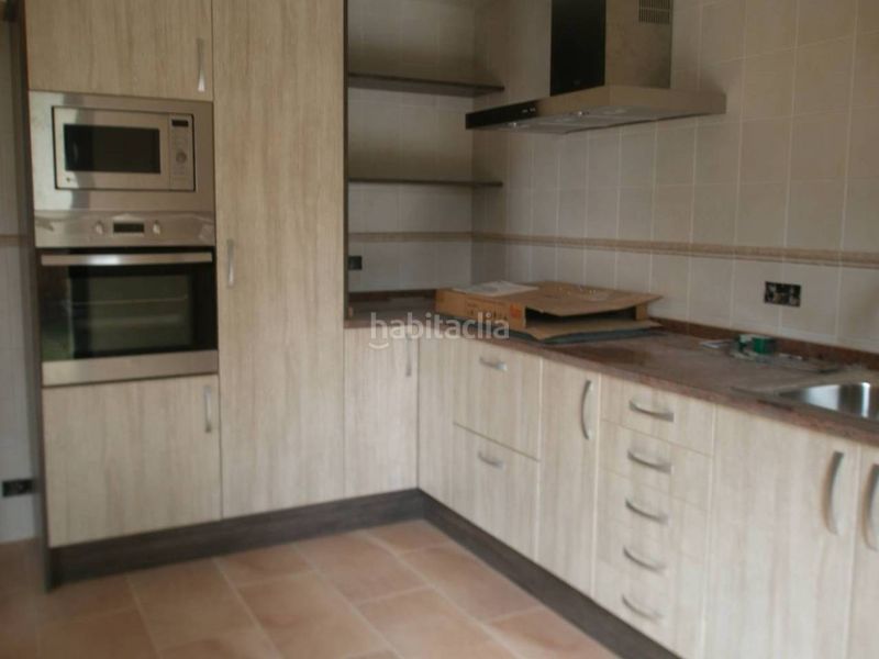 Foto fc733b2e-6206-4bdf-9883-d6076c4d1431. Casa amb calefacció aparcament a Roca del Vallès (La)