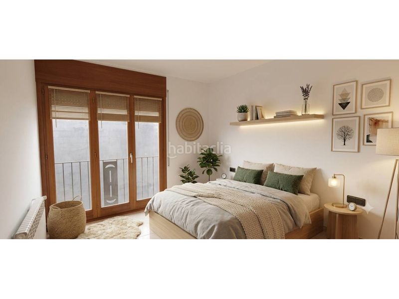Foto 6af9d0f2-9e9c-4ae9-a3a5-e67f7cc925c6. Casa amb aparcament a Olot