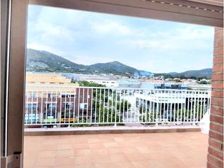 Etagenwohnung in Poblenou. Piso con gran terraza  en poble nou pineda de mar
