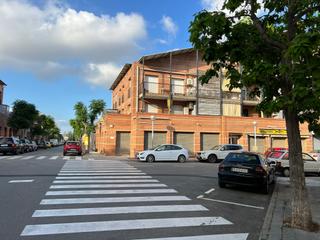Geschftsraum in Carrer de sir esteve morell scott 11. Apoyando a los locales, construyendo comunidades. tu nuevo negoc