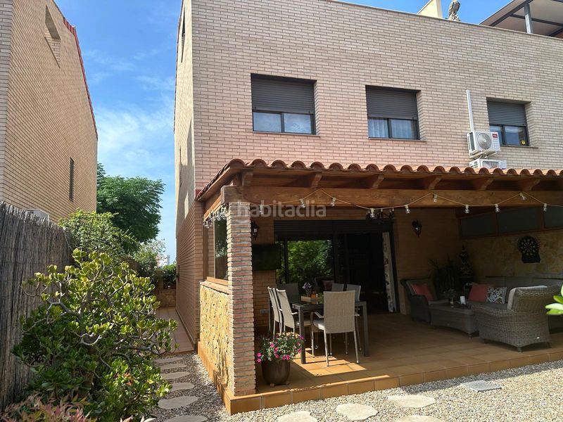 Foto a197bb52-043c-4638-b212-1dc81f54d2a3. Casa adosada adosado esquinero la canonja marina 87 en Canonja (la)