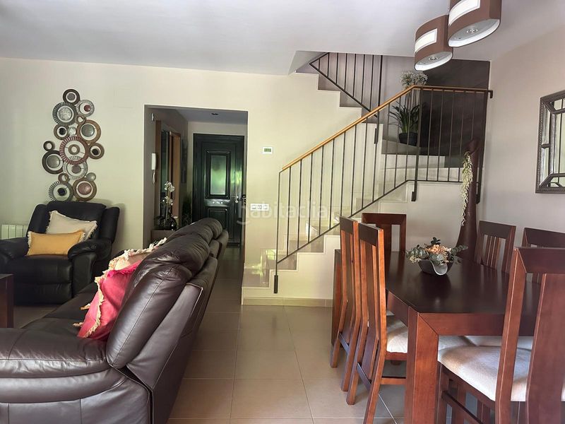 Foto fa53c584-bed0-49f8-8354-1e106a47696b. Casa adosada adosado esquinero la canonja marina 87 en Canonja (la)