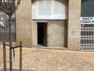 Locale commerciale in Carrer d'orosi 1. ¡tu futuro comienza aquí! el espacio perfecto para hacer realida