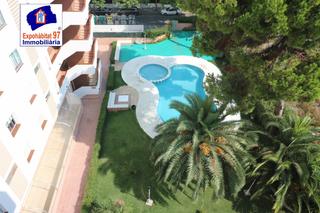Appartement dans Carrer carles buigas 43. Apartamento en capellans con piscina