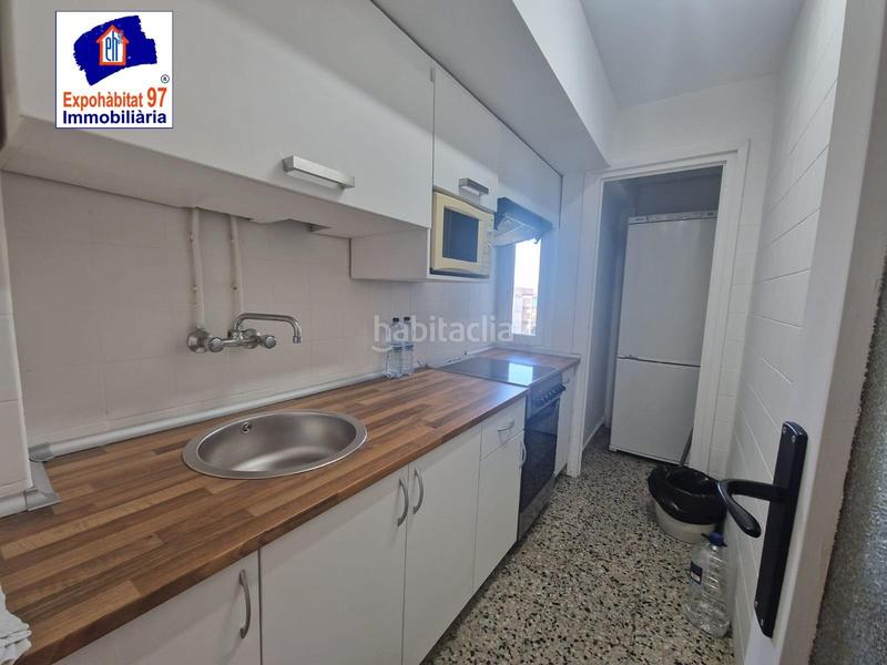 Foto 455e4522-1695-4d37-8b84-da850eed10b4. Apartamento en carrer penedes del 6 gran terraza con vista mar y muy despejadas en Salou