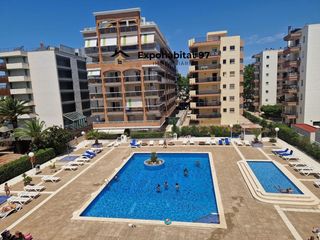 Apartament a Jaume i 21. Piso reformado con vistas laterales al mar situado en el paseo j