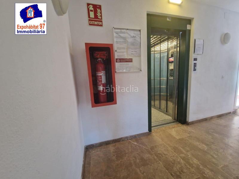 Foto dcc7a778-26a9-41ed-b403-30da96d60b24. Apartamento en carrer montserrat roig 3 amplio apartamento con 2 habitaciones y piscina en Salou