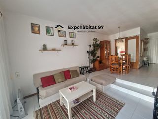 Apartament a Carrer nord del 38. Apartamento con parking a pocos metros de la playa y paseo jaime