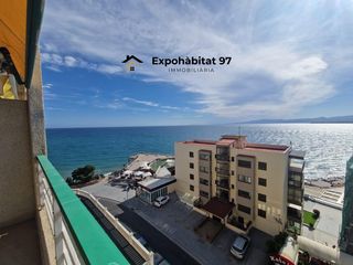 Apartamento  Carrer tortosa 4. Apartamento de una habitación con piscina comunitaria y vistas a