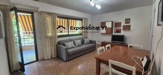 Apartment  Carrer ramon berenguer iv 8. Apartamento con 1 habitación doble y camarote junto cmayor!