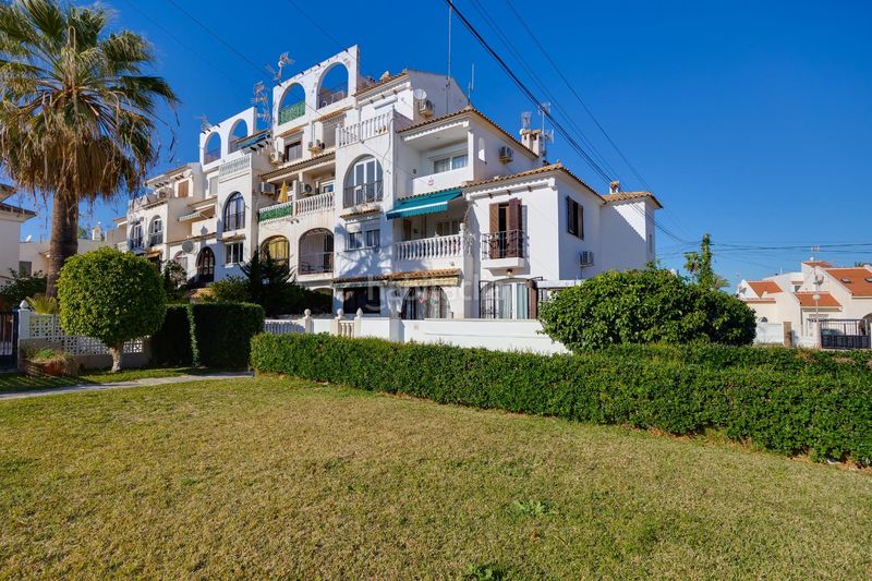 Foto 9a615e60-c372-4973-9f82-541afc7d5d5c. Casa amb aparcament piscina a nueva Torrevieja Torrevieja