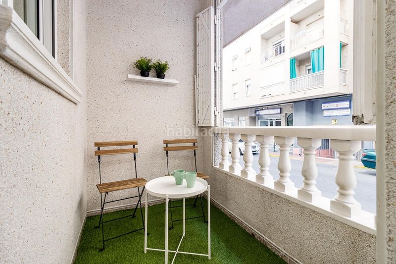 Foto 0b8361e0-b543-4d7e-856f-49ce253c8aa6. Alquiler apartamento alquiler apartamento 1 dormitorio como nuevo en Torrevieja