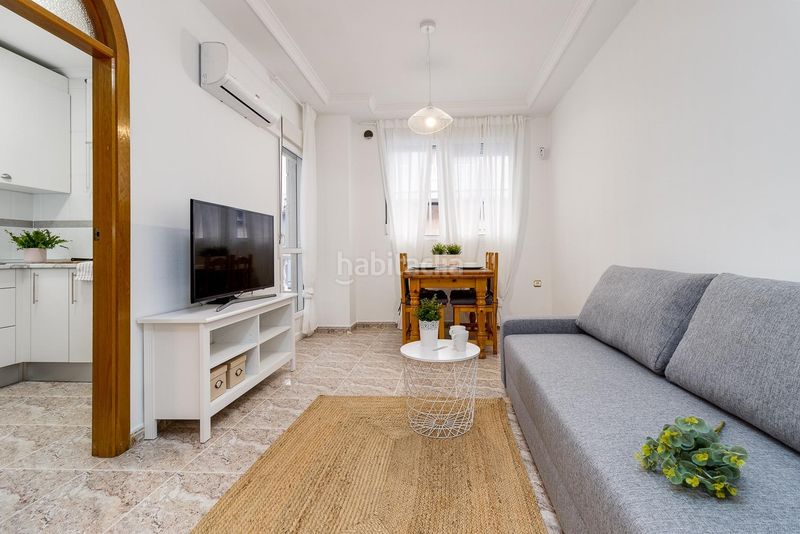Foto 5e4fc049-2b29-4ccb-9f4c-b135c29286cc. Alquiler apartamento alquiler apartamento 1 dormitorio como nuevo en Torrevieja