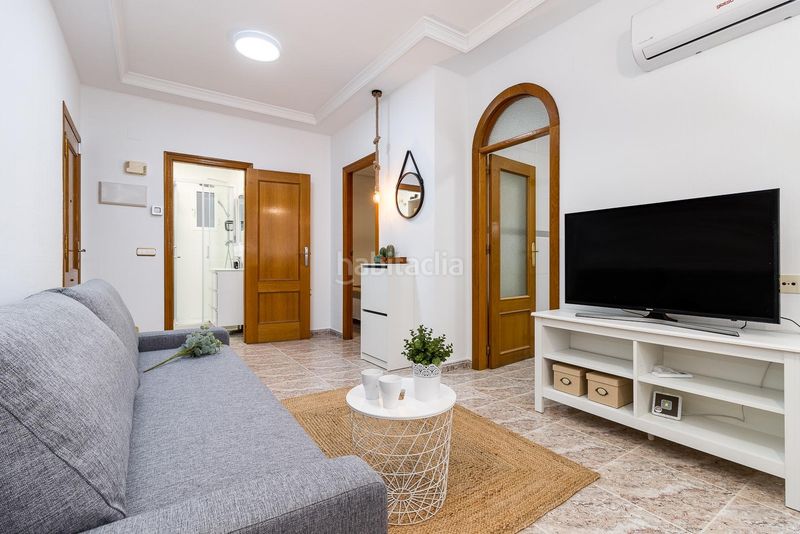 Foto 70d15403-a8e0-43c6-9b6b-c4058055b3a8. Alquiler apartamento alquiler apartamento 1 dormitorio como nuevo en Torrevieja