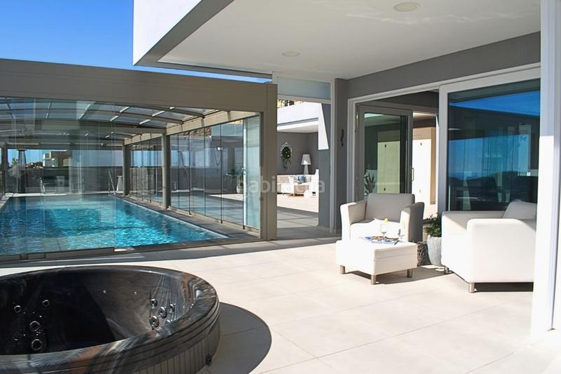 Foto 4b024d40-2862-453e-8801-24c39f50ca48. Maison avec chauffage parking piscine dans Golf Bahía Finestrat