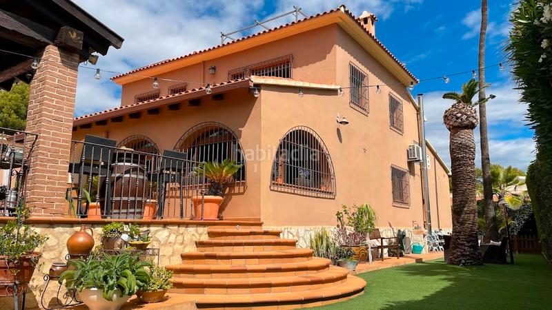 Foto b730579c-2ced-44ab-8334-94ac86159d09. Chalet con parcheggio piscina in Coloma Nucia (la)