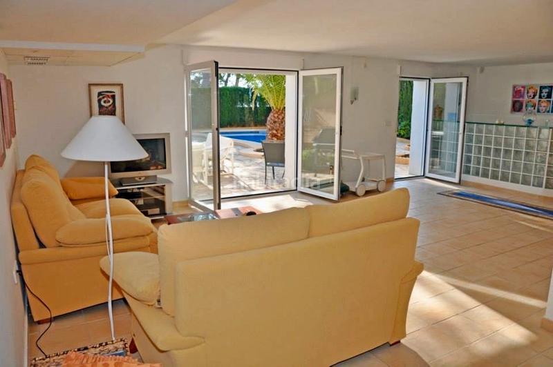Foto 62dae501-6bc1-4030-b79b-758c543921c5. Chalet propiedad con 5 viviendas independientes y una excelente ubicación cerca del colegio noruego en Alfàs del Pi (l´)