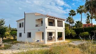 Chalet  Camí del sarandó. Encantadora finca rural con 4 dormitorios a medio camino entre a