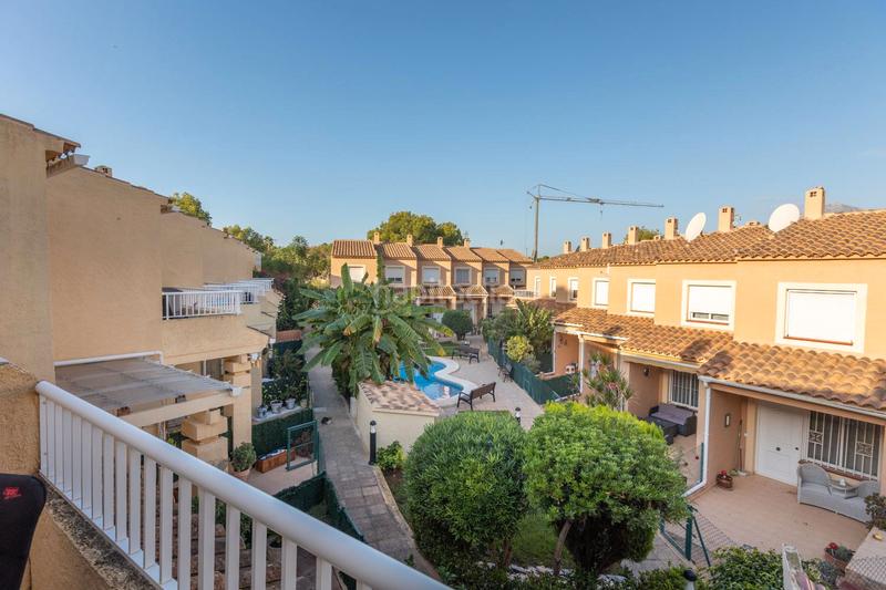 Foto b0cfbe5a-f946-4297-acfd-487d577f72c6. Reihenhaus mit pool in L´Albir Alfàs del Pi (l´)