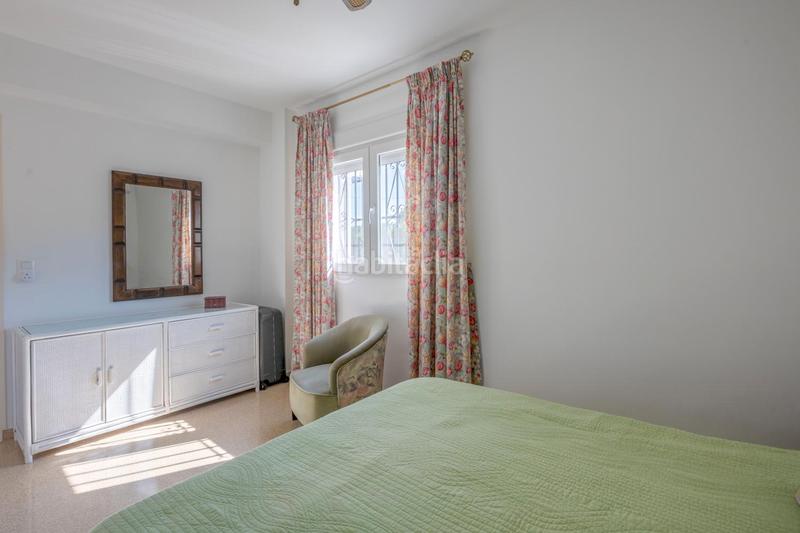 Foto 51546848-865a-458a-a9c8-c18797732590. Chalet fantástico chalet independiente con piscina privada y garaje – 2 dormitorios en Nucia (la)