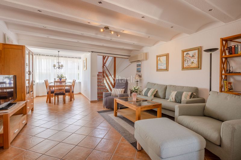 Foto 077560ff-d489-4560-9c28-bffcd4b334a6. Casa adossada amb xemeneia aparcament piscina a L´Albir Alfàs del Pi (l´)
