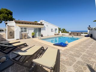 Chalet in El Tossal-Bello Horizonte. ¡preciosa villa orientada al sur con magníficas vistas al mar en