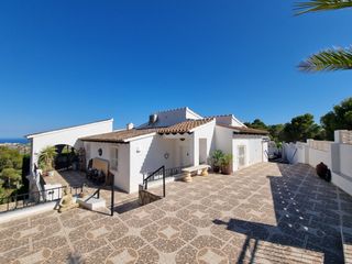 Chalet in El Tossal-Bello Horizonte. ¡preciosa villa orientada al sur con magníficas vistas al mar en