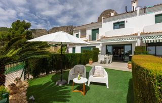 Apartament a Balcón de Ponoig - Polop Paradis - Polop Hills. ¡espléndida y espaciosa casa adosada con un bonito jardín privad