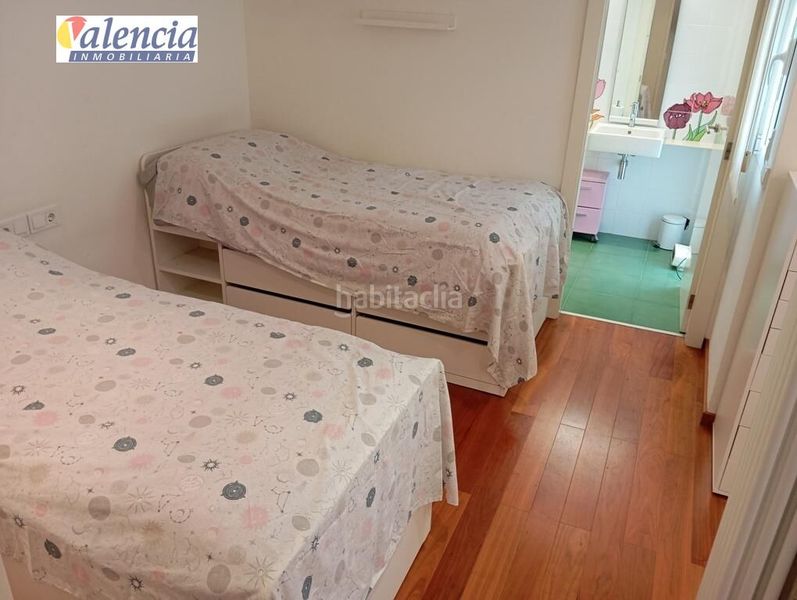 Foto b164553c-28ab-4db0-9fe6-46cc2252e593. Casa adossada amb aparcament piscina a Mas Camarena Bétera