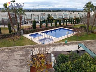 Casa adossada a Mas Camarena