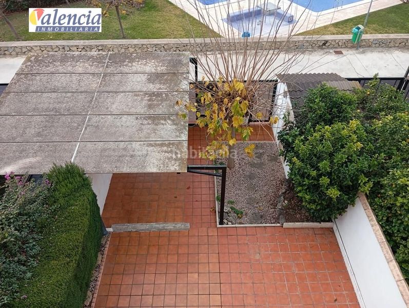 Foto e3ccd432-3ee8-44af-a55e-f9ac6b594788. Casa adossada amb aparcament piscina a Mas Camarena Bétera