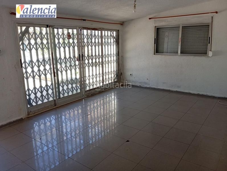 Foto d22567a6-3cad-416e-80c2-c111964d7868. Chalet en Centro Chiva