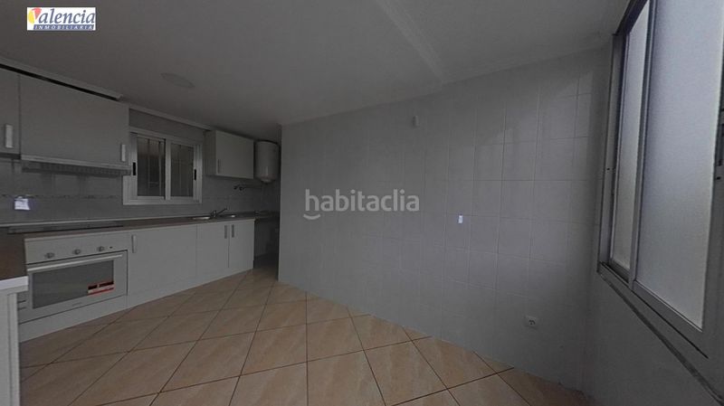 Foto b0809737-a271-47a9-8385-d07944f0c015. Pis a El Alborgí Paterna