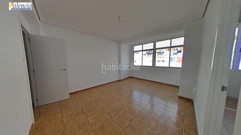 Foto 9eb8266c-7a3d-4a30-80f1-5dd2f1613395. Pis a Centro Xirivella