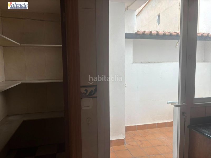 Foto 4a580f2c-4178-4d76-8794-423e7fc168b2. Casa amb aparcament a Utiel