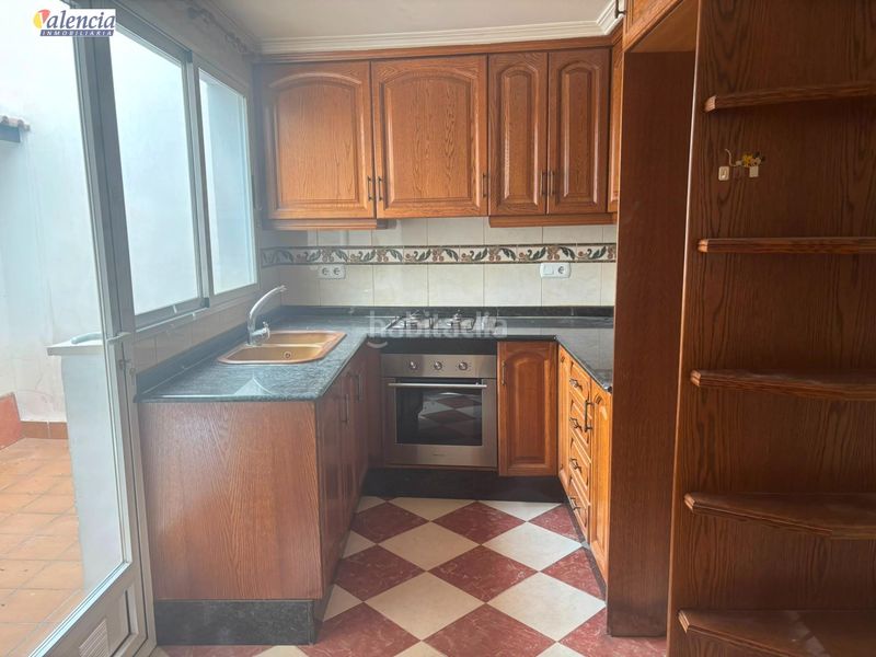 Foto 4c2b7e9c-8179-47f0-a045-da4c7a531210. Casa amb aparcament a Utiel