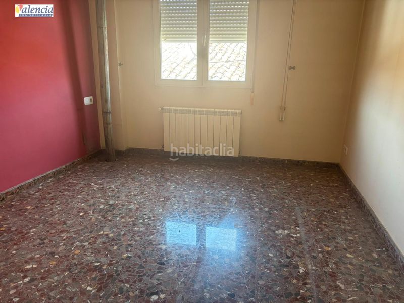 Foto 975d9870-a29f-41e4-8580-8fe345206e9a. Casa amb aparcament a Utiel