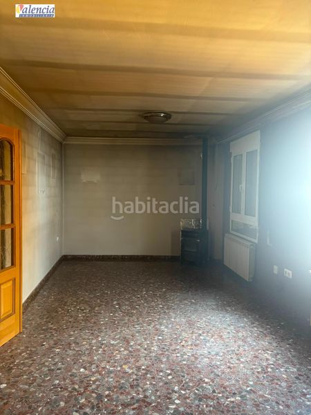 Foto e3d36175-2442-4ee4-b863-308922eb8e12. Casa amb aparcament a Utiel