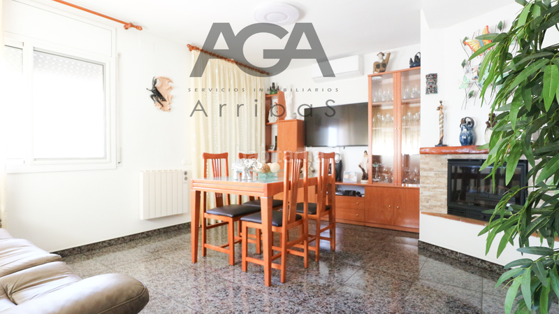 Foto 17229514-6f31-4d71-8d22-03bb1fb75f27. Casa con piscina in Sant Cebrià de Vallalta