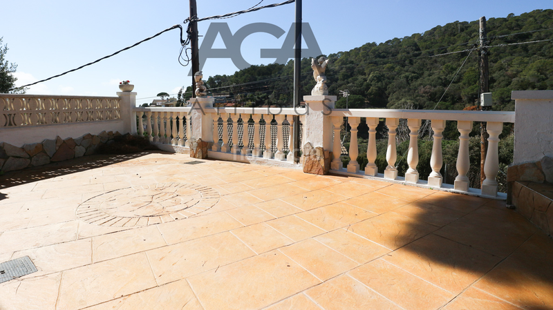 Foto cf4654a1-539f-4192-9e36-314e9ea312a3. Casa con piscina in Sant Cebrià de Vallalta