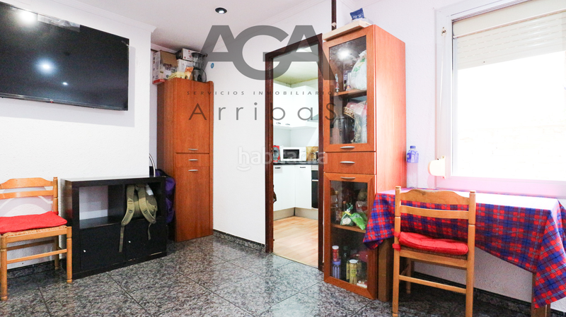 Foto c68ab527-13cc-4616-b6ee-4a2a66dadc59. Piso  a 5 min del metro l2 en Sant Crist Badalona