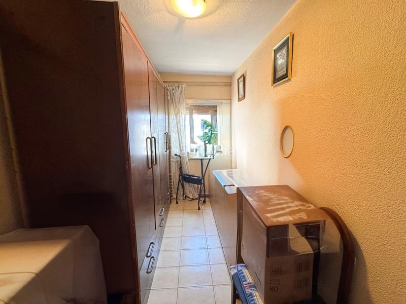 Foto 346bbca0-3a87-48a4-b612-49a02f44189c. Piso  en venta con vistas al mar y chimeneas emblemáticas en Badalona