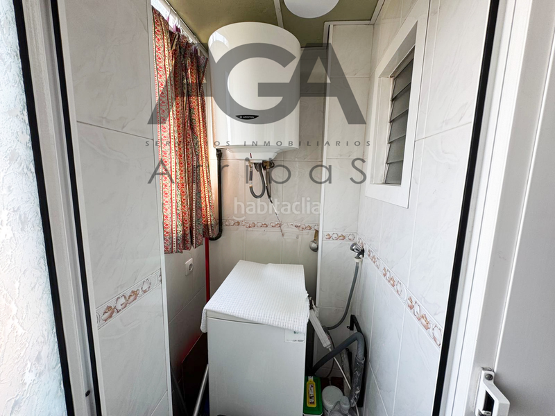 Foto 448177c6-3cd7-4472-b19d-019757b482bc. Piso  en venta con vistas al mar y chimeneas emblemáticas en Badalona