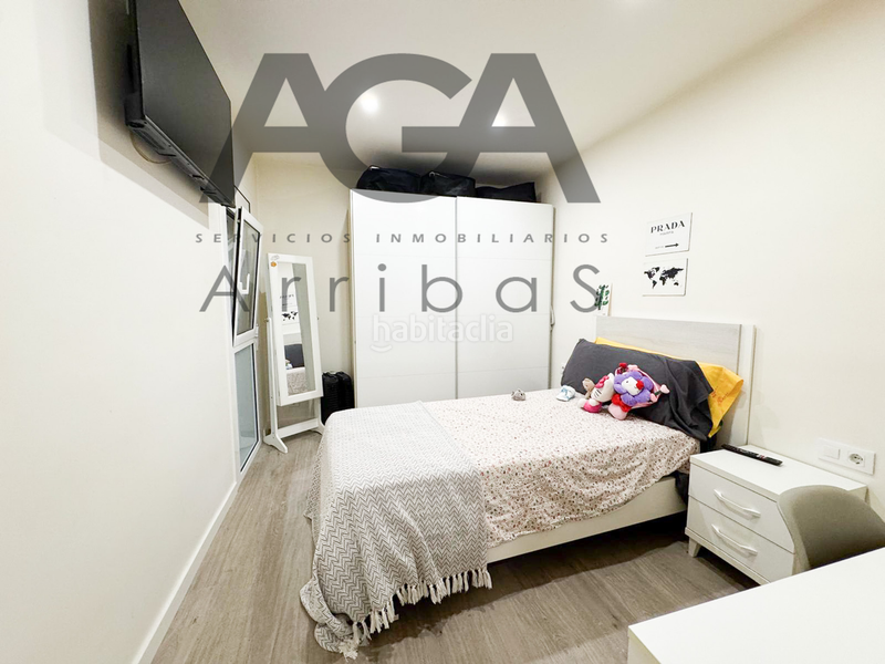 Foto 896b3a20-e5eb-46c7-9b42-ebf9b24ebc17. Piso increible piso de 3hab en Puigfred Badalona