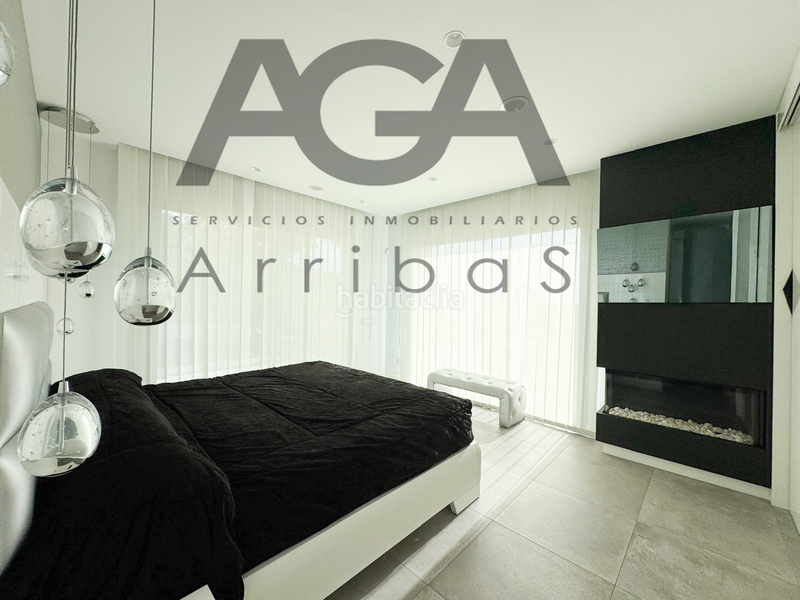 Foto 2c5c0f74-12ed-4966-93d4-c70b4f4ad9ee. Chalet mit pool in Riera Alta Santa Coloma de Gramenet