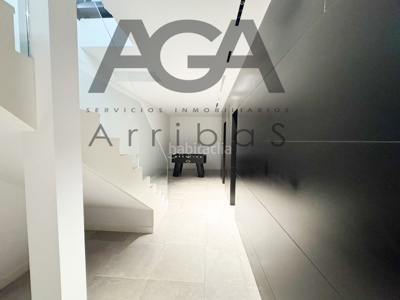 Foto 313cd586-cf99-40a5-a6f0-77555fa32d50. Chalet mit pool in Riera Alta Santa Coloma de Gramenet