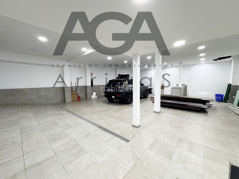 Foto 62546a31-38af-4d02-a246-4e9051eb9331. Chalet mit pool in Riera Alta Santa Coloma de Gramenet