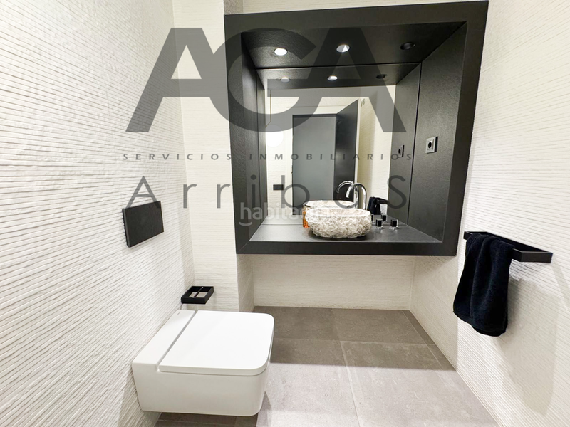 Foto 642fe540-7aa7-4e98-844d-ccd528dd9320. Chalet mit pool in Riera Alta Santa Coloma de Gramenet