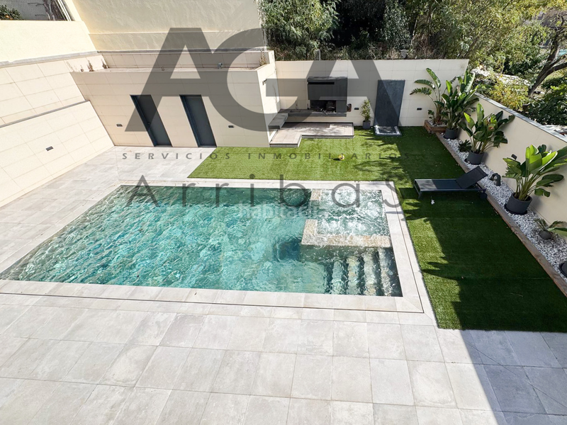 Foto 99c4083e-182a-4ccf-aeac-2b56af29afd8. Chalet mit pool in Riera Alta Santa Coloma de Gramenet