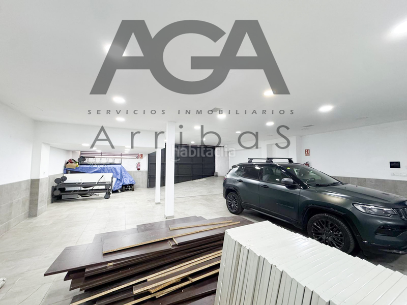 Foto cda22919-d6b2-4fec-bfa2-28006955fd31. Chalet mit pool in Riera Alta Santa Coloma de Gramenet